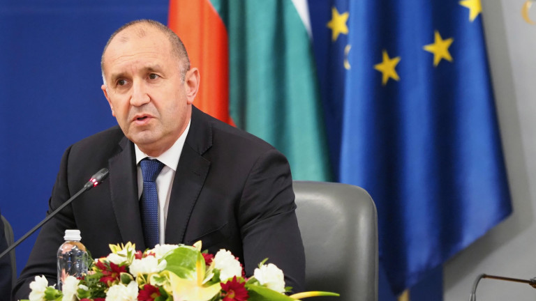Радев: България подкрепя Украйна, но спира даренията